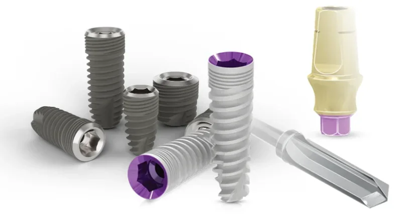 Detalle clínico — implantes